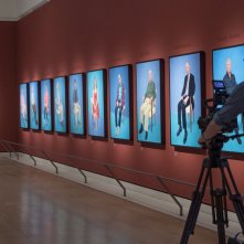 David Hockney dalla Royal Academy of Arts: il regista Phil Grabsky (di spalle) sul set del documentario
