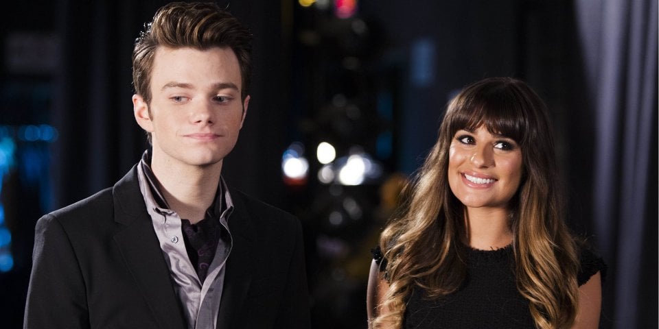 Glee: Chris Colfer e Lea Michele in una scena della serie