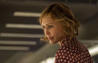 L'uomo sul treno - The Commuter: Vera Farmiga in una scena del film