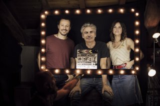 Made in Italy: Luciano Ligabue, Stefano Accorsi e Kasia Smutniak in un'immagine promozionale del film