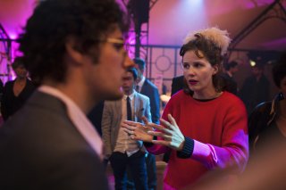 Tutti gli uomini di Victoria: la regista Justine Triet sul set del film