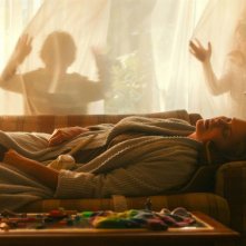 Tully: Charlize Theron in una scena del film