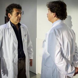 La linea verticale: Ninni Bruschetta e Massimo Wertmuller in una scena