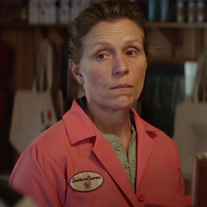 Tre manifesti a Ebbing, Missouri: Frances McDormand in un'immagine tratta dal film di Martin McDonagh