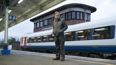 Philip K. Dick's Electric Dreams: Timothy Spall in una scena dell'episodio The Commuter