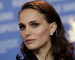 Natalie Portman contro il regista Woody Allen: 'Io credo a Dylan Farrow'