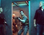 Black Water: il thriller con Van Damme e Lundgren distribuito da Saban