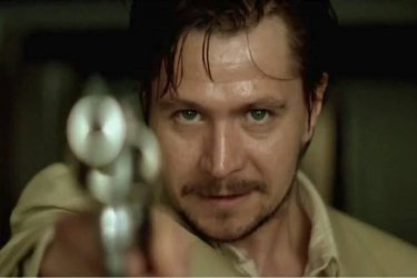 Leon: un primo piano di Gary Oldman