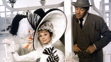 My Fair Lady: Audrey Hepburn e Rex Harrison in una scena del film