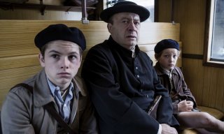 Un sacchetto di biglie: Dorian Le Clech e Batyste Fleurial in un momento del film