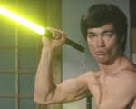 Star Wars: Bruce Lee combatte con le spade laser in un video... stellare! 