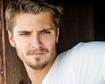 Into the Ashes: Luke Grimes, Frank Grillo e Robert Taylor nel cast del film