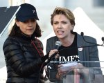 Scarlett Johansson contro James Franco nel suo discorso alla Marcia delle Donne