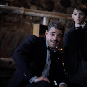 Belle & Sebastien - Amici per sempre: Félix Bossuet e Thierry Neuvic in una scena del film