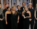 Golden Globe 2018: abiti e smoking neri indossati dalle star all'asta su eBay