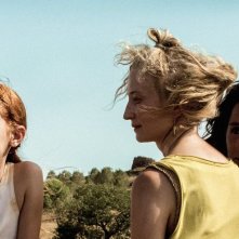 Figlia mia: Sara Casu, Valeria Golino e Alba Rohrwacher in una scena del film