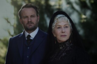 La vedova Winchester: Jason Clarke e Helen Mirren in una scena del film