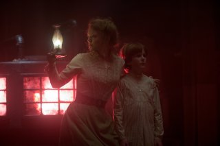 La vedova Winchester: Sarah Snook in un momento del film