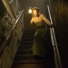 La vedova Winchester: Sarah Snook in una scena del film