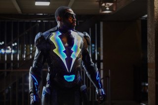 Black Lightning: in una scena della premiere con Cress Williams