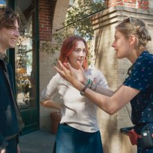 Lady Bird: Greta Gerwig con Saoirse Ronan e Timothée Chalamet sul set del film