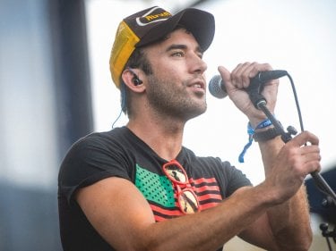 Un'immagine che ritrae Sufjan Stevens