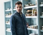 Zachary Quinto tra fenomeni paranormali e UFO in In Search Of