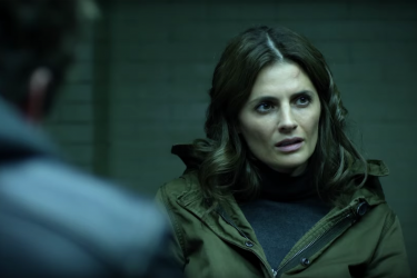 Absentia: una scena della serie con Stana Katic