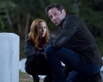 X-Files 11: un secondo episodio tra (auto)ironia e una voce dal passato