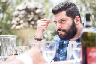 Puoi baciare lo sposo: Salvatore Esposito in una scena del film