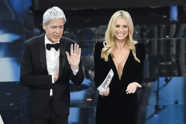 Michelle Hunziker e Claudio Baglioni a Sanremo 2018