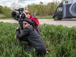 Visages, villages: JR e Agnès Varda sul set del loro film