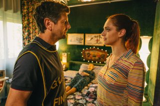 Metti la nonna in freezer: Fabio De Luigi e Miriam Leone in un momento del film