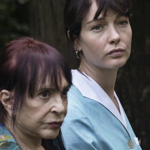 Nome di donna: Cristiana Capotondi e Adriana Asti in una scena del film