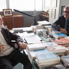 Pertini - Il combattente: Giancarlo De Cataldo con Eugenio Scalfari in una scena del documentario