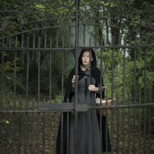 The Lodgers - Non infrangere le regole: Charlotte Vega in una scena del film