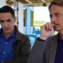 Il commissario Montalbano: Peppino Mazzotta e Cesare Bocci nell'episodio 'La giostra degli scambi'