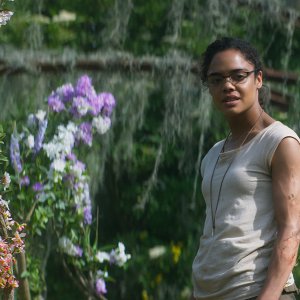 Annientamento: Tessa Thompson in una scena del film