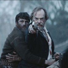 The Renegade: James Frecheville e Hugo Weaving in una scena del film