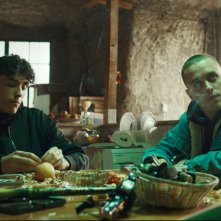 La terra dell'abbastanza: Andrea Carpenzano e Matteo Olivetti in una scena del film