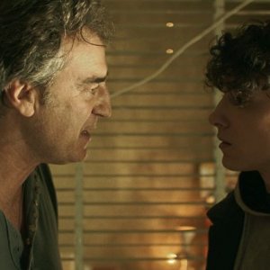 La terra dell'abbastanza: Max Tortora e Andrea Carpenzano in una scena del film