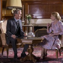 The Bookshop: Patricia Clarkson ed Bill Nighy in una scena del film