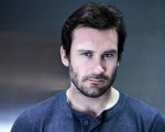 Vault: nel cast del thriller la star di 'Taken', Clive Standen