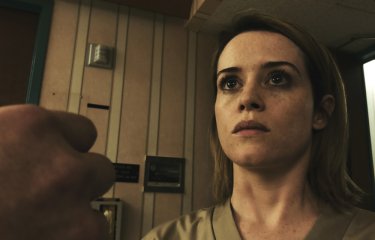 Unsane: Claire Foy in un momento del film