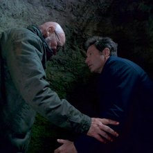 X-Files: David Duchovny e Mitch Pileggi nell'episodio Kitten