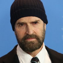 Berlino 2018: uno scatto di Rupert Everett al photocall di The Happy Prince