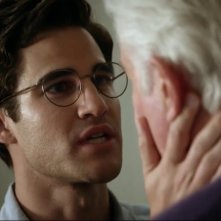 American Crime Story: Darren Criss in una scena dell'episodio A Random Killing