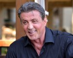 Sylvester Stallone, dopo le notizie sulla sua morte, scherza: 'E' bello tornare tra i vivi'