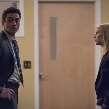 Homeland: Claire Danes e Morgan Spector in una scena dell'episodio Enemy of the State