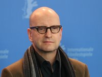 Steven Soderbergh non ha paura dell'intelligenza artificiale: 'Non ha mai avuto i postumi di una sbornia'